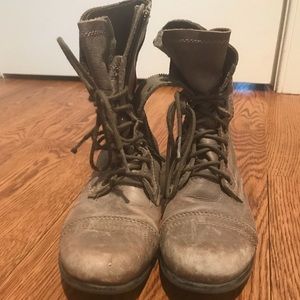 Steve Madden combat boots LIGHTLY WORN
